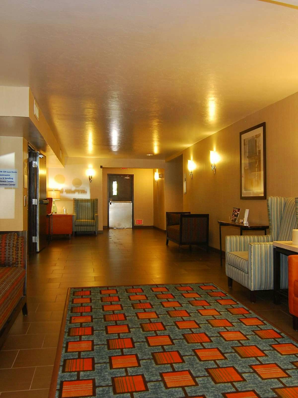 Hotel Holiday Inn Express Hotel & Suites Marana photo 4