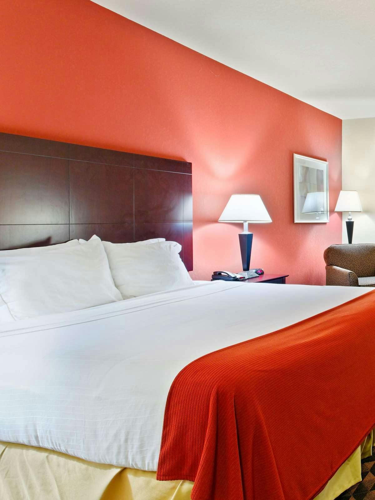 Hotel Holiday Inn Express Hotel & Suites Malvern photo 1