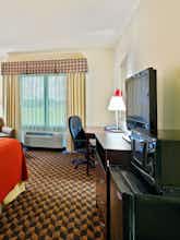 Hotel Holiday Inn Express Hotel & Suites Malvern photo 2