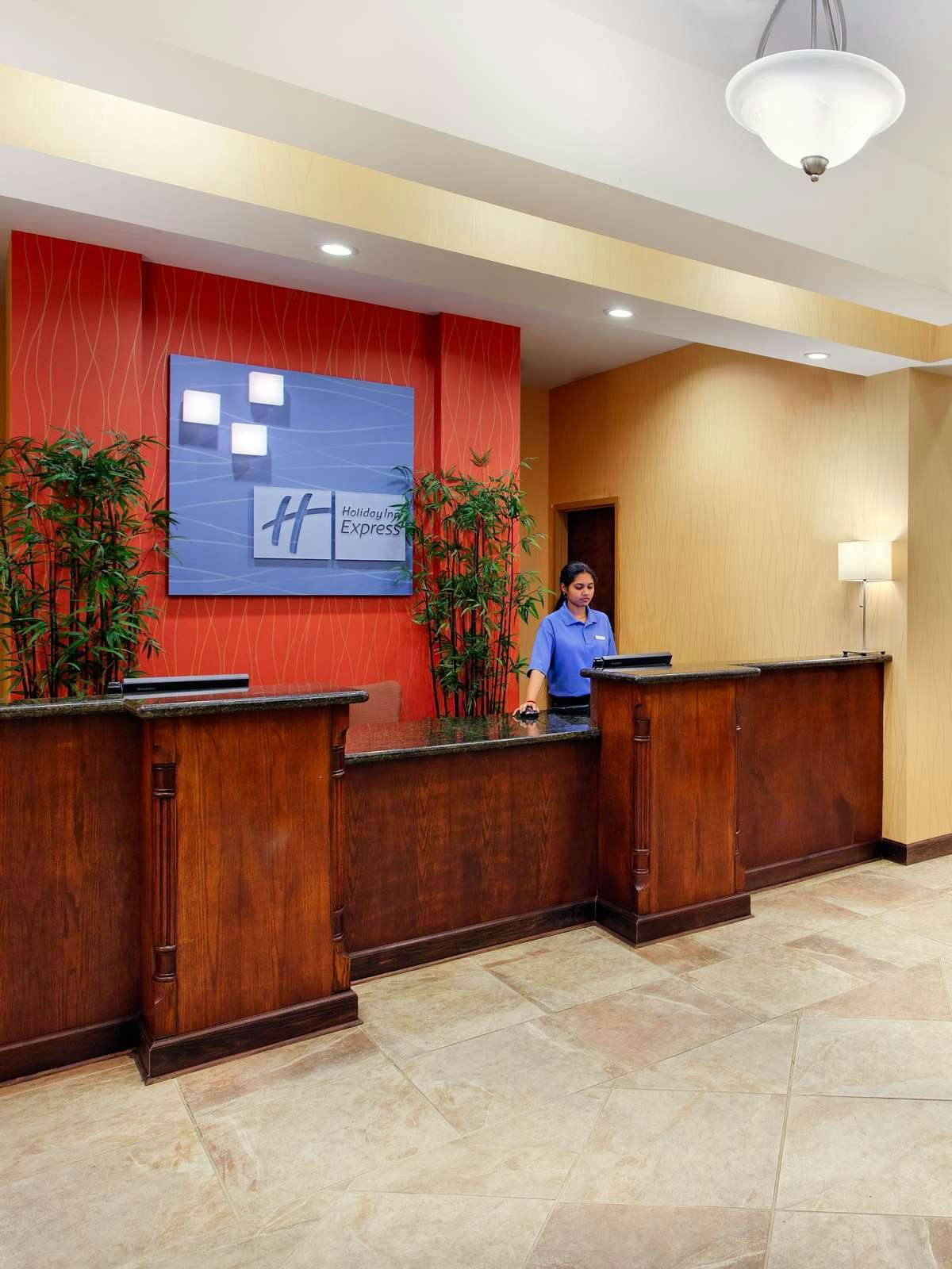 Hotel Holiday Inn Express Hotel & Suites Malvern photo 4