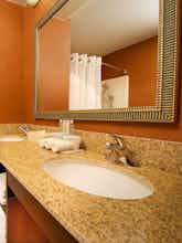 Hotel Holiday Inn Express Hotel & Suites Manassas photo 3