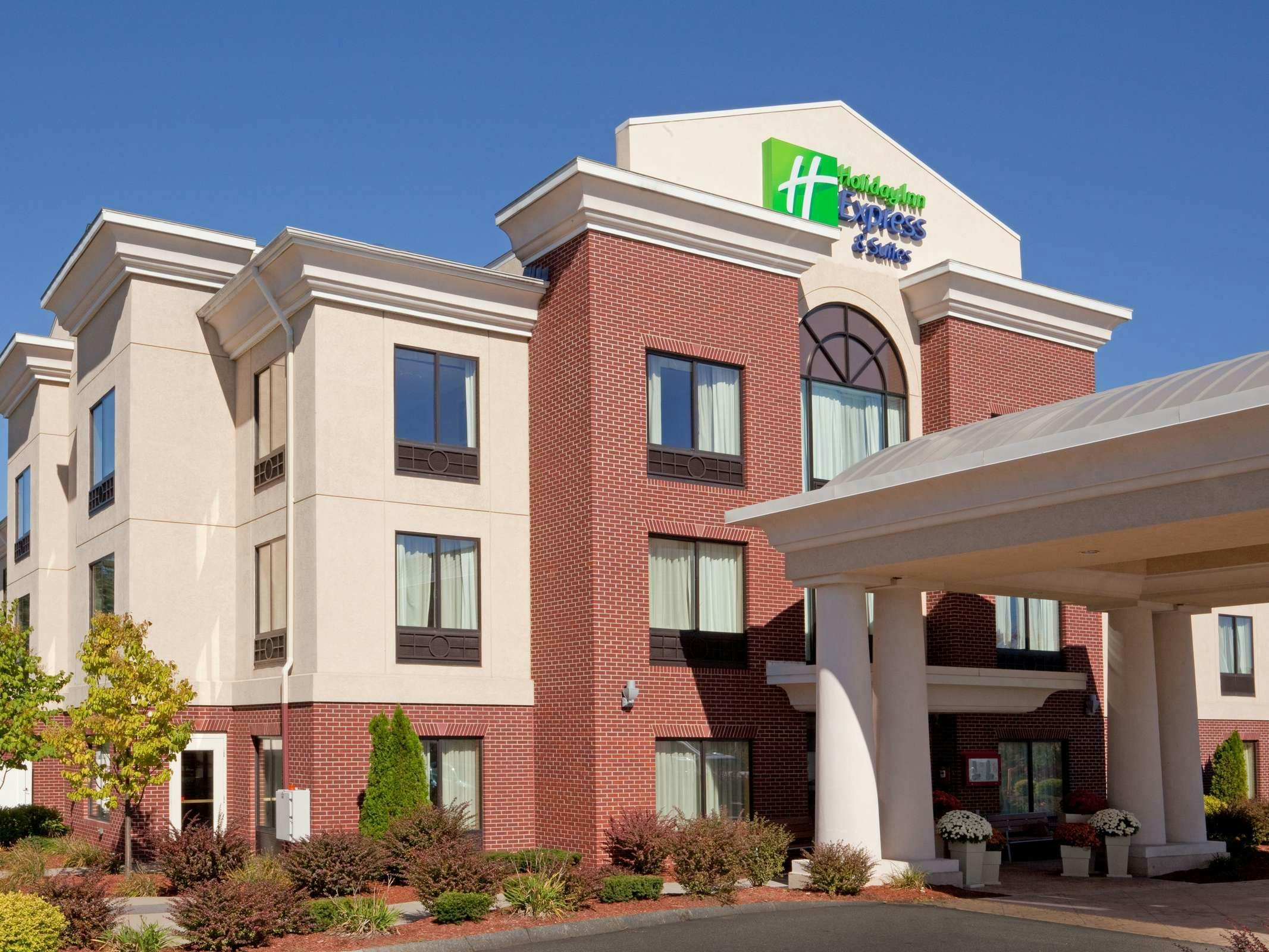 Holiday Inn Express Hotel & Suites Manchester Airport
