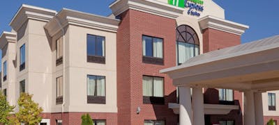 Holiday Inn Express Hotel & Suites Manchester Airport