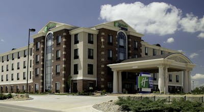 Holiday Inn Express Hotel & Suites Marion
