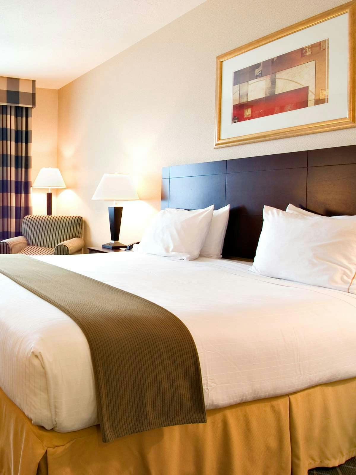 Hotel Holiday Inn Express Hotel & Suites Medford Central Point photo 1