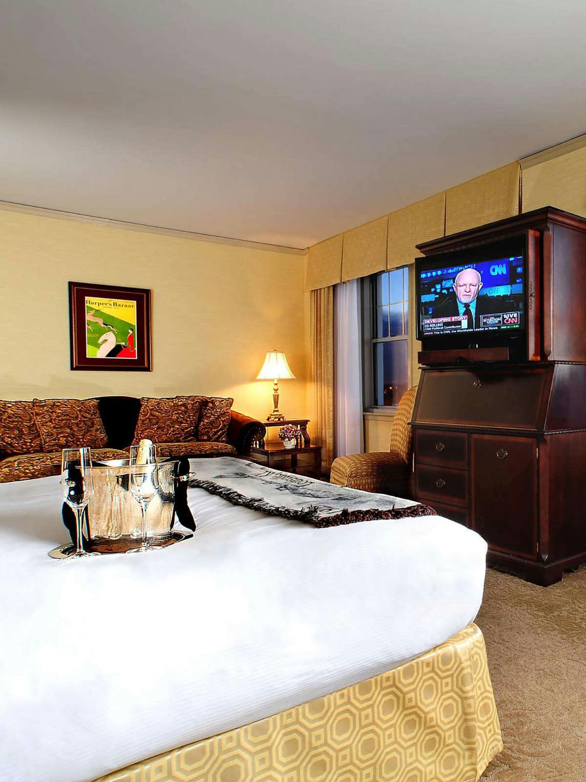 Hotel The Brown Hotel photo 4