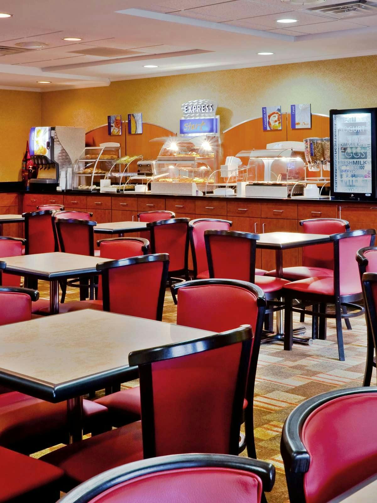 Hotel Holiday Inn Express Hotel & Suites Memphis Germantown photo 5