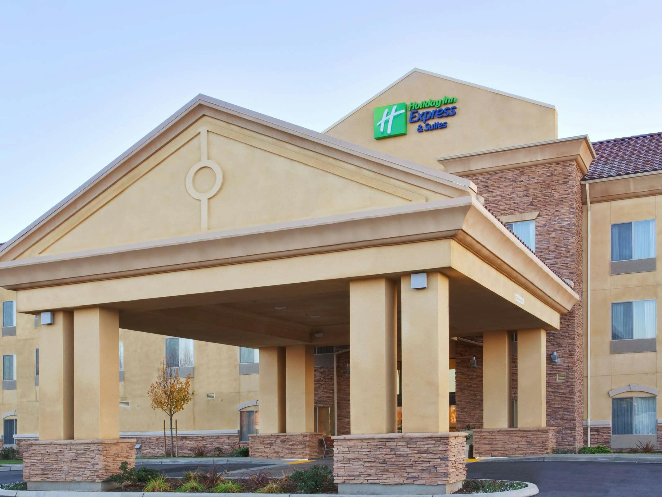 Holiday Inn Express Hotel & Suites Merced
