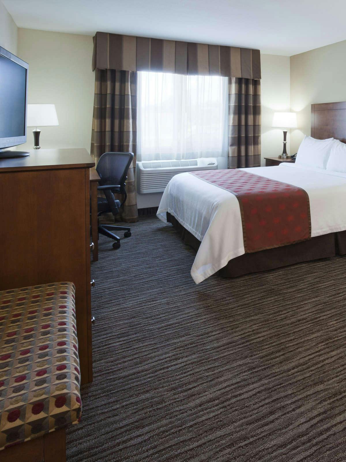 Hotel Crossings by GrandStay of Parkers Prairie photo 3