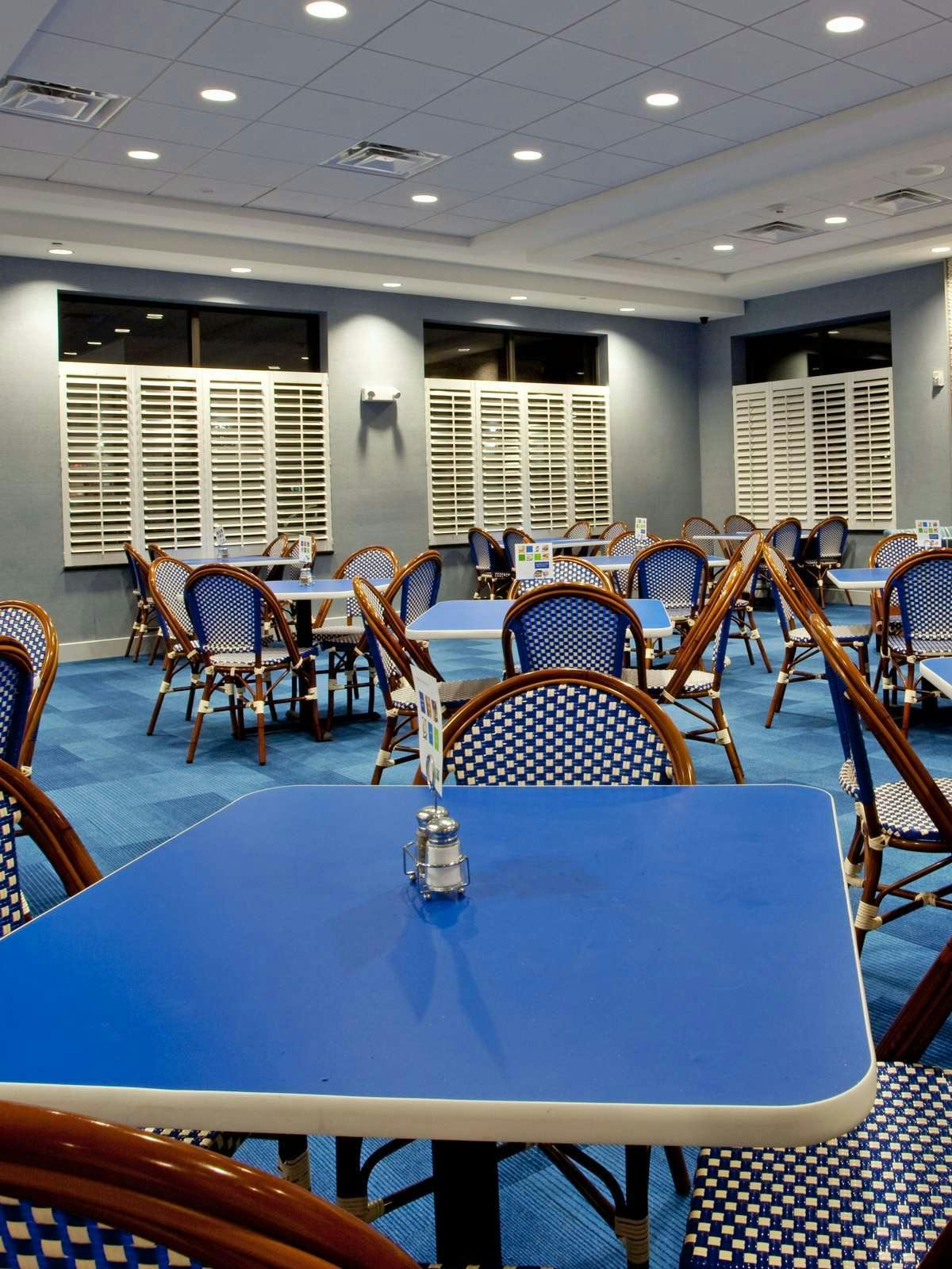 Hotel Holiday Inn Express Hotel & Suites Norfolk photo 5