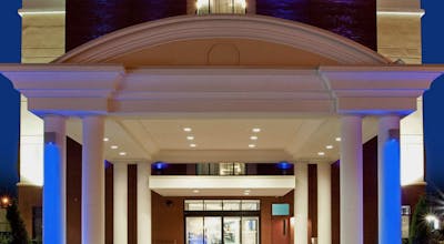 Holiday Inn Express Hotel & Suites Norfolk