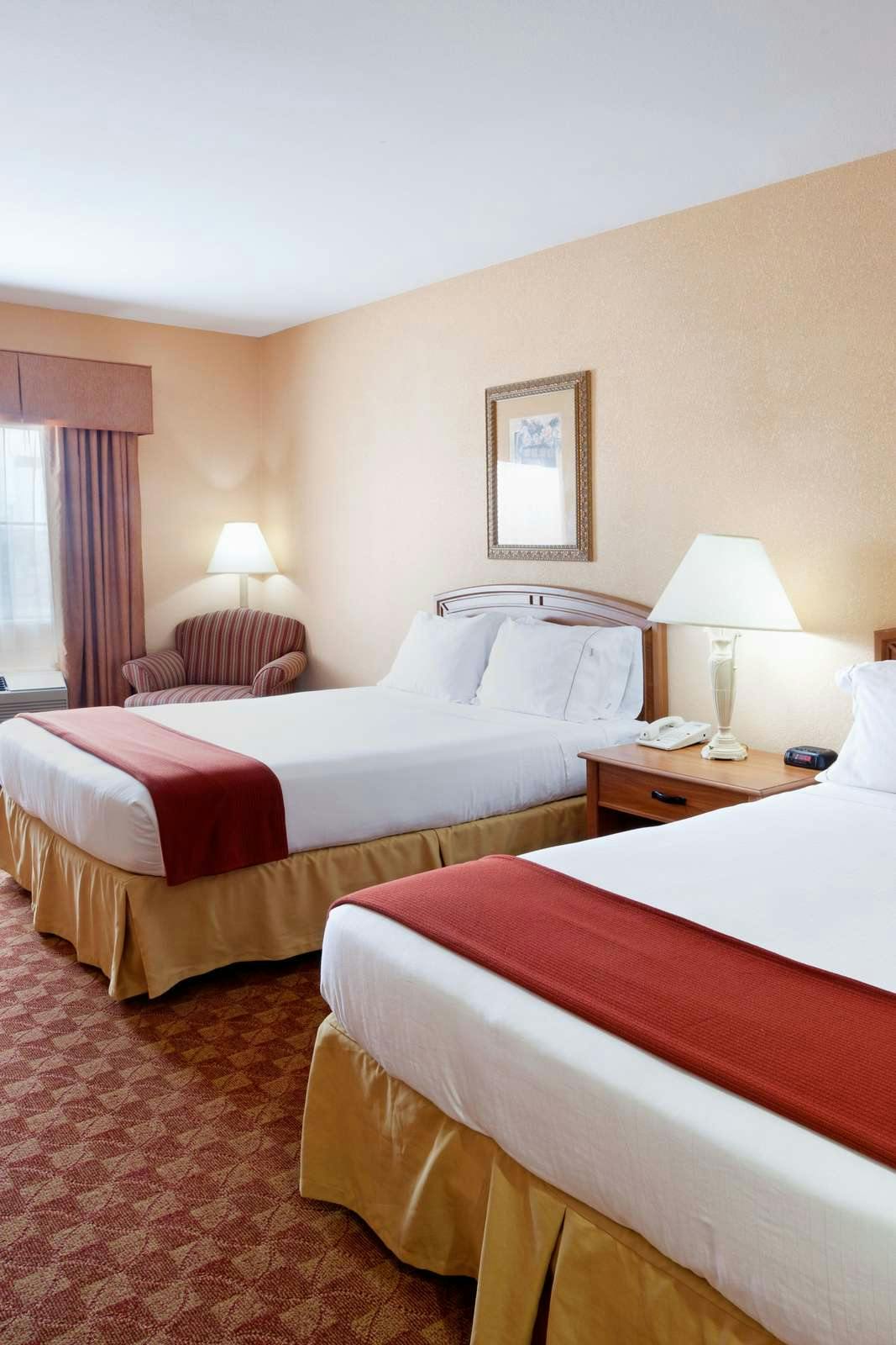 Hotel Holiday Inn Express Hotel & Suites Cedar Park photo 1