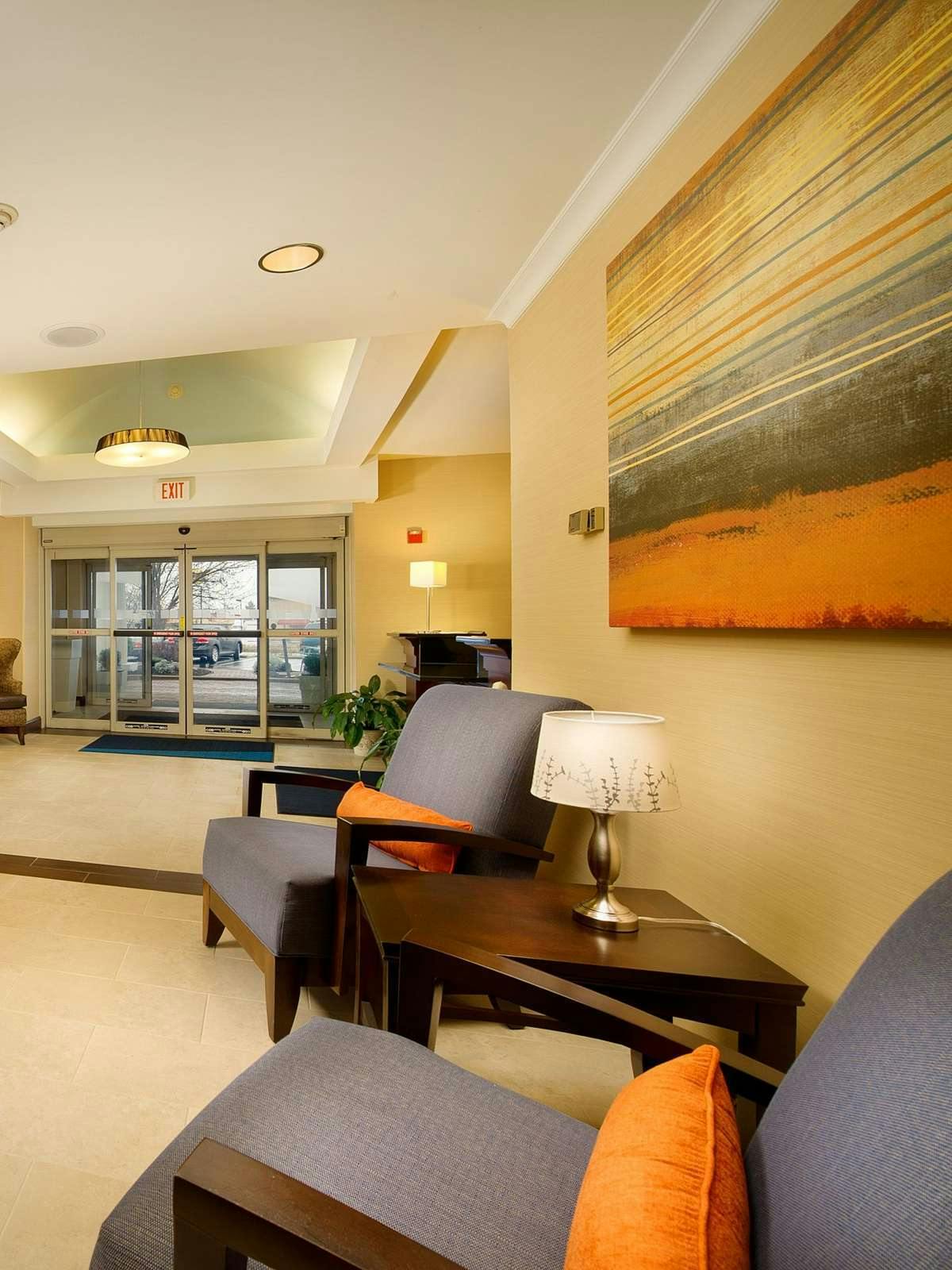 Hotel Holiday Inn Express Hotel & Suites Chambersburg photo 4