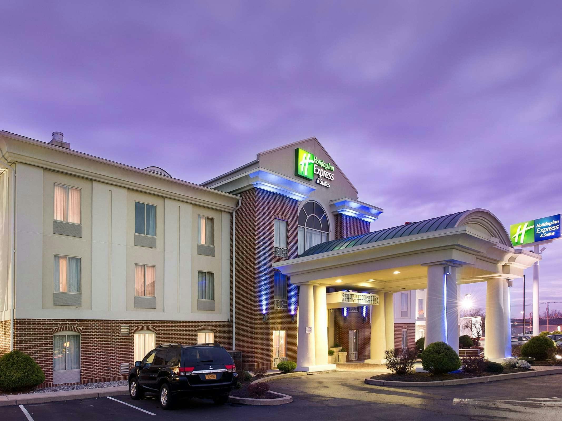 Holiday Inn Express Hotel & Suites Chambersburg