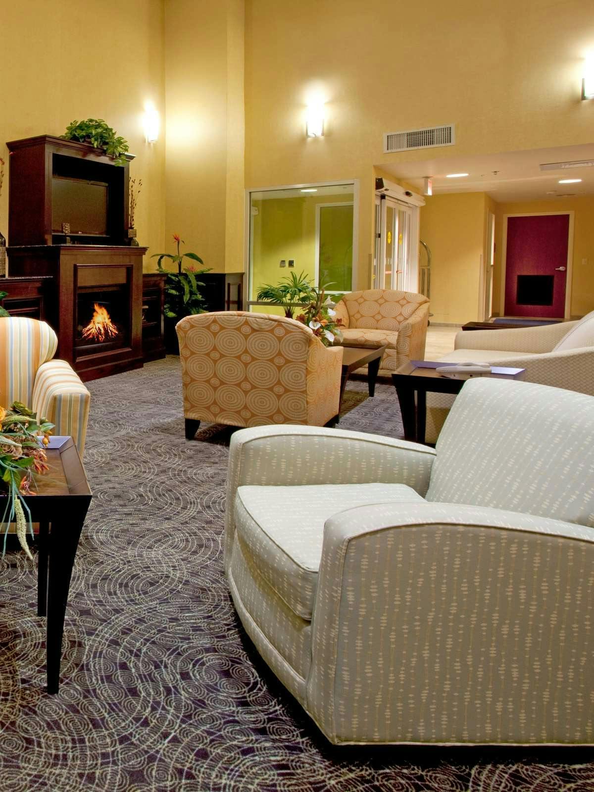 Hotel Holiday Inn Express Hotel & Suites Chaffee Jacksonville West photo 3