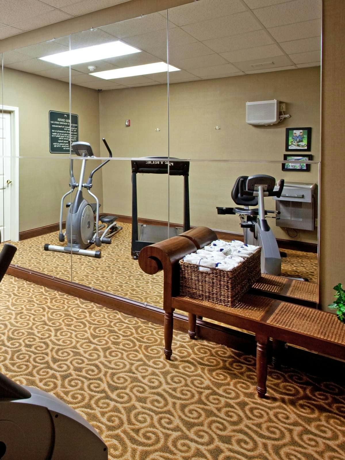 Hotel Holiday Inn Express Hotel & Suites Charleston Ashley Phosphate photo 4