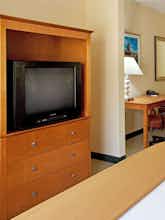 Hotel Holiday Inn Express Hotel & Suites Charleston North photo 2