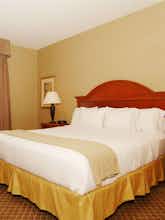 Hotel Holiday Inn Express Hotel & Suites Cedar Rapids photo 1