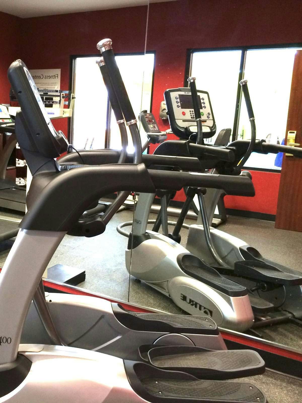 Hotel Holiday Inn Express Hotel & Suites Centerville photo 5