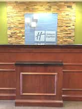 Hotel Holiday Inn Express Hotel & Suites Centerville photo 2