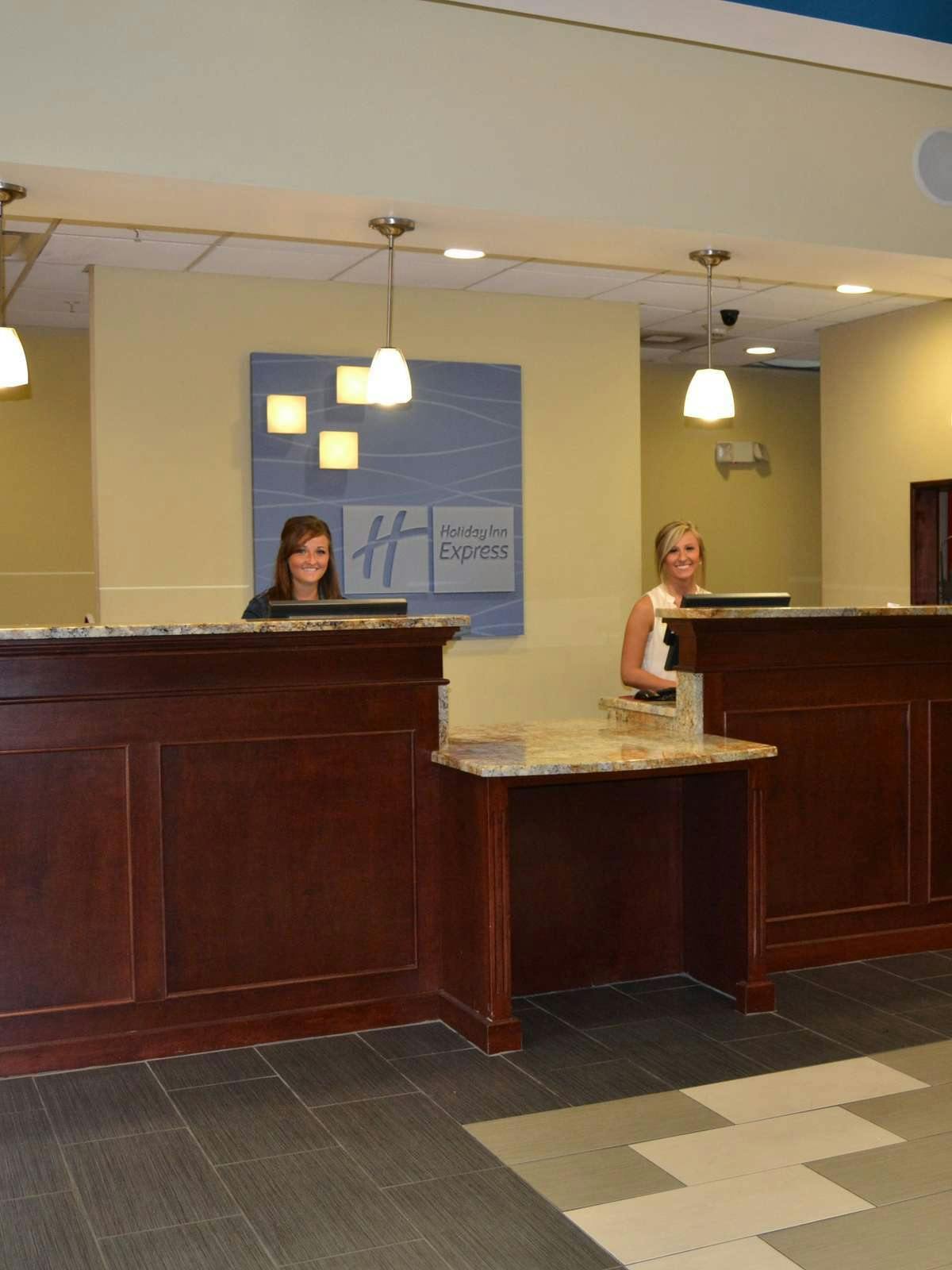 Hotel Holiday Inn Express Hotel & Suites Charleston Nw Cross Lanes photo 5