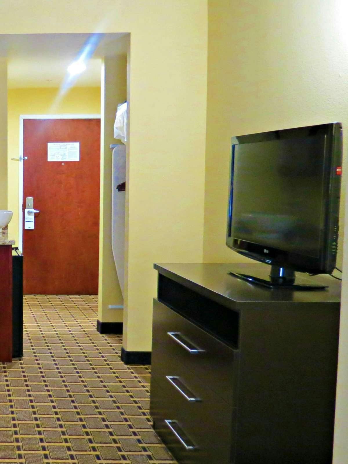 Hotel Holiday Inn Express Hotel & Suites Charleston Nw Cross Lanes photo 2