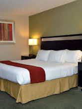 Hotel Holiday Inn Express Hotel & Suites Center Township photo 1