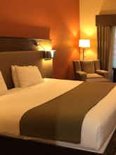Hotel Holiday Inn Express & Suites North Dallas at Preston photo 1