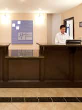 Hotel Holiday Inn Express Hotel & Suites Cedar Hill photo 4