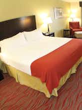Hotel Holiday Inn Express Hotel & Suites Carmel photo 1