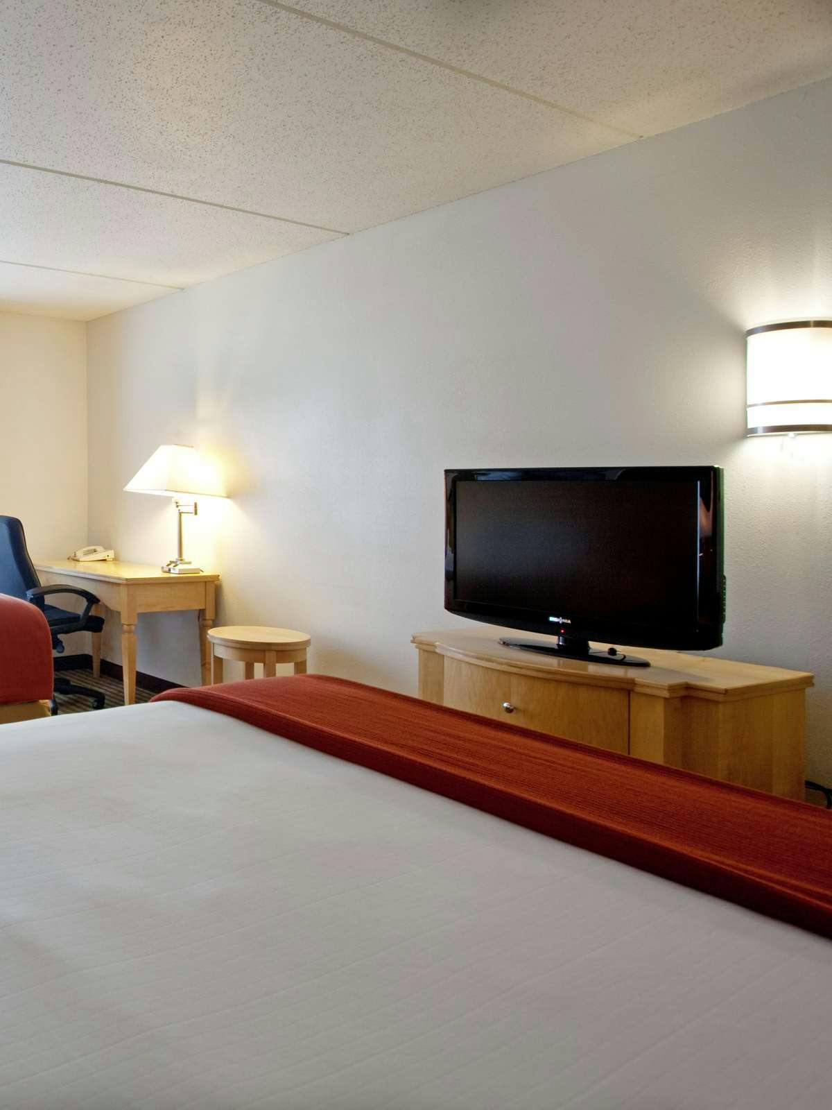 Hotel Holiday Inn Express Hotel & Suites Mooresville Lake Norman photo 2