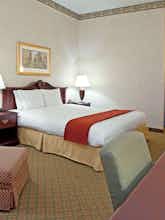 Hotel Holiday Inn Express Hotel & Suites North Lima photo 1