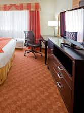 Hotel Holiday Inn Express Hotel & Suites North Plano photo 2