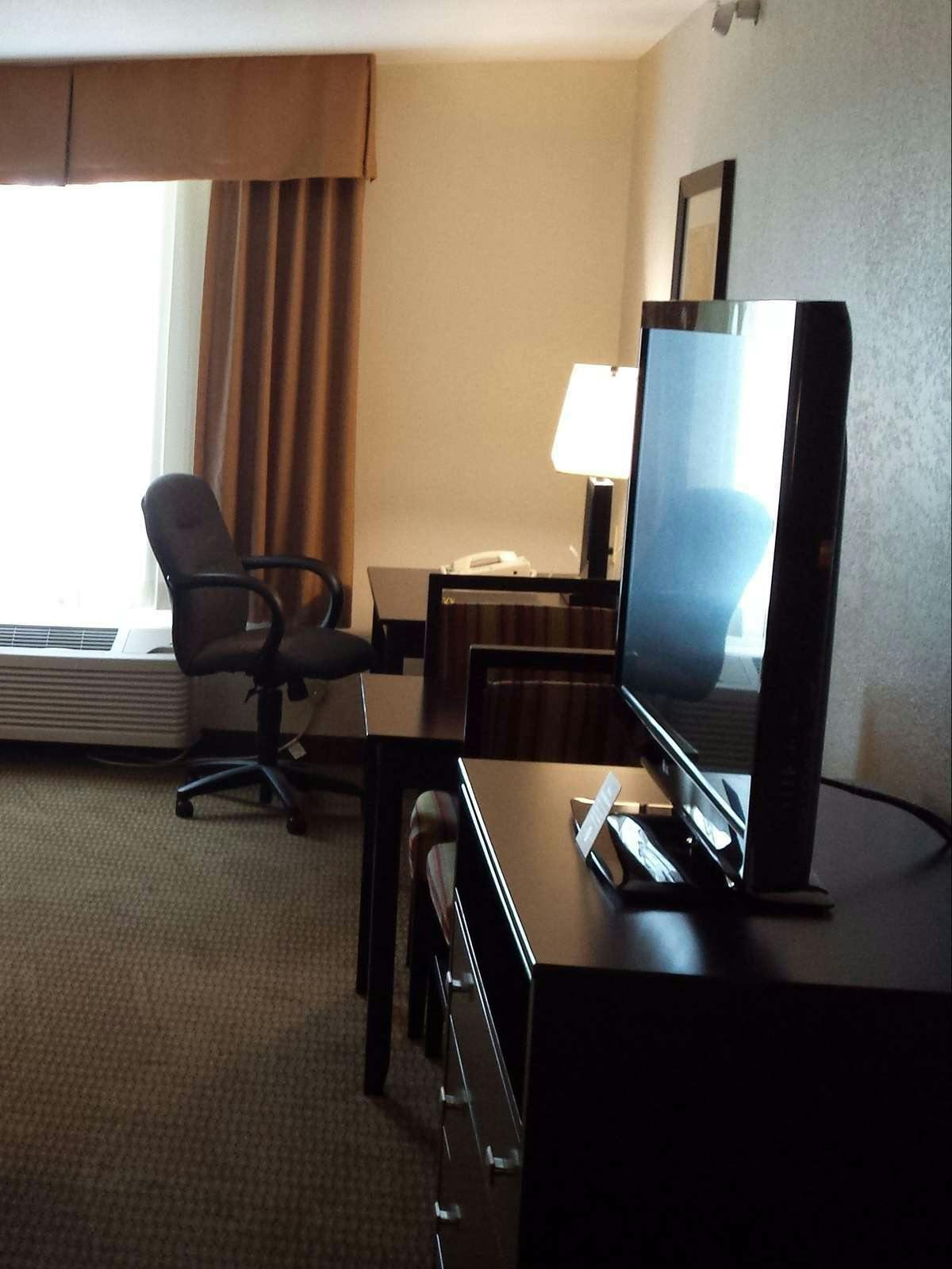 Hotel Holiday Inn Express Hotel & Suites North Platte photo 2