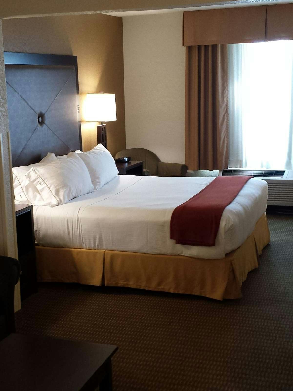 Hotel Holiday Inn Express Hotel & Suites North Platte photo 1