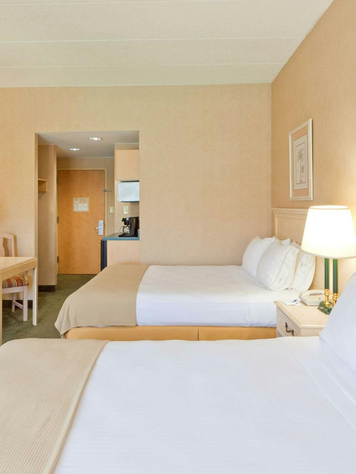 Hotel Holiday Inn Express Hotel & Suites Ocean City photo 1