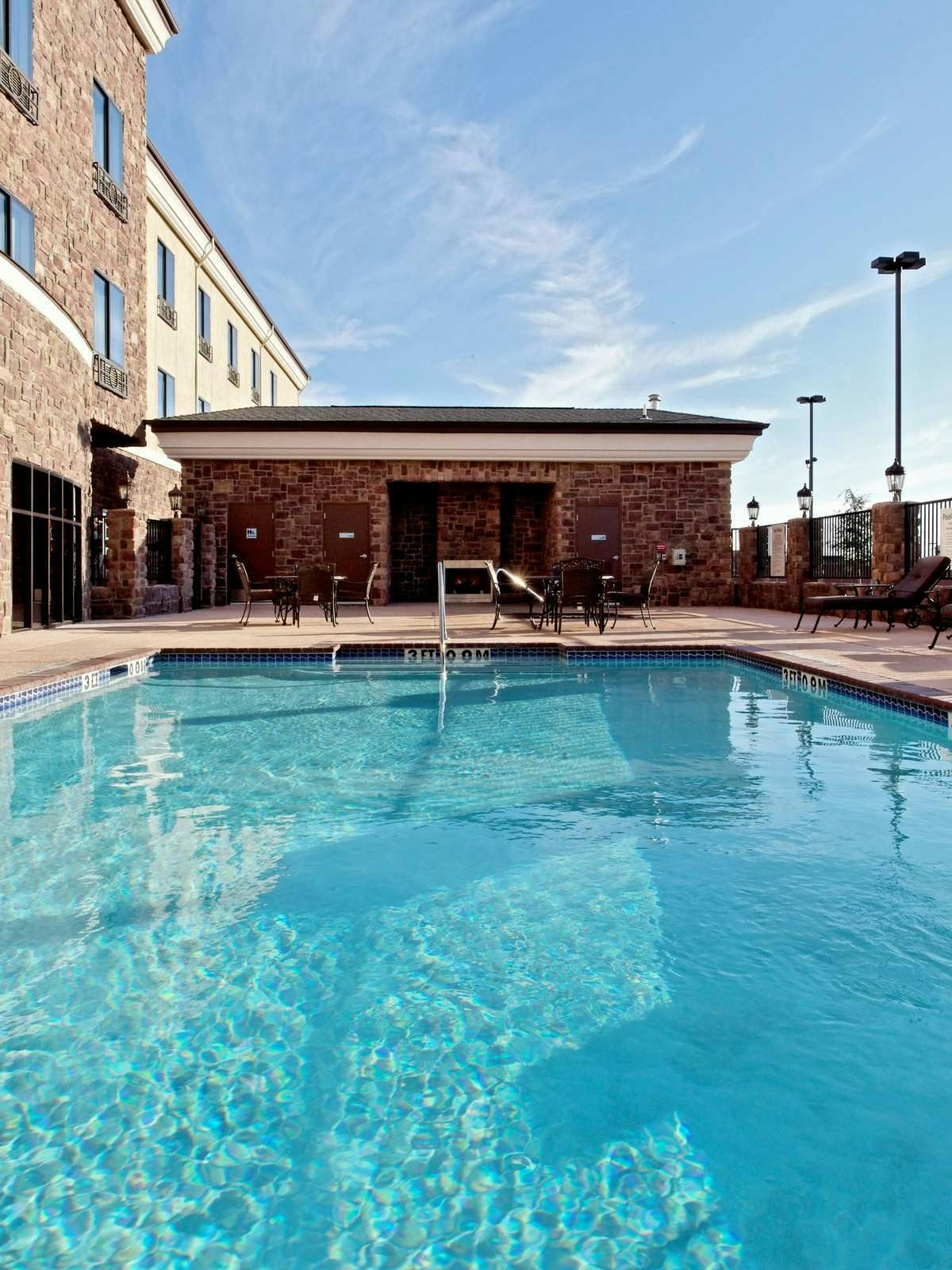 Hotel Holiday Inn Express Hotel & Suites Odessa photo 5