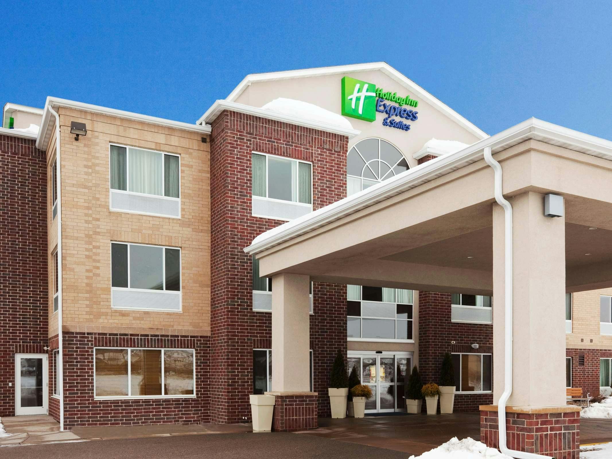 Holiday Inn Express Hotel & Suites Chanhassen