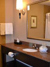 Hotel Holiday Inn Express Hotel & Suites Northwood photo 3