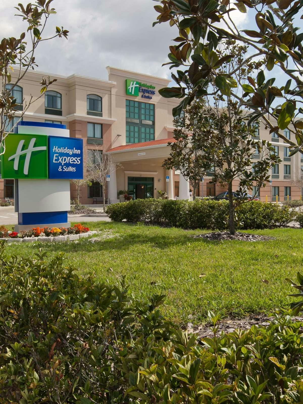 Hotel Holiday Inn Express Hotel & Suites Bradenton East Lakewood Ranch photo 4