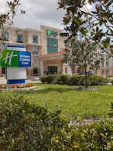Hotel Holiday Inn Express Hotel & Suites Bradenton East Lakewood Ranch photo 4