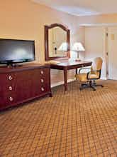 Hotel Holiday Inn Express Hotel & Suites Bradenton West photo 2