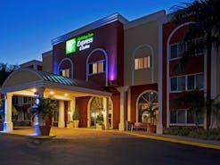 Holiday Inn Express Hotel & Suites Bradenton West