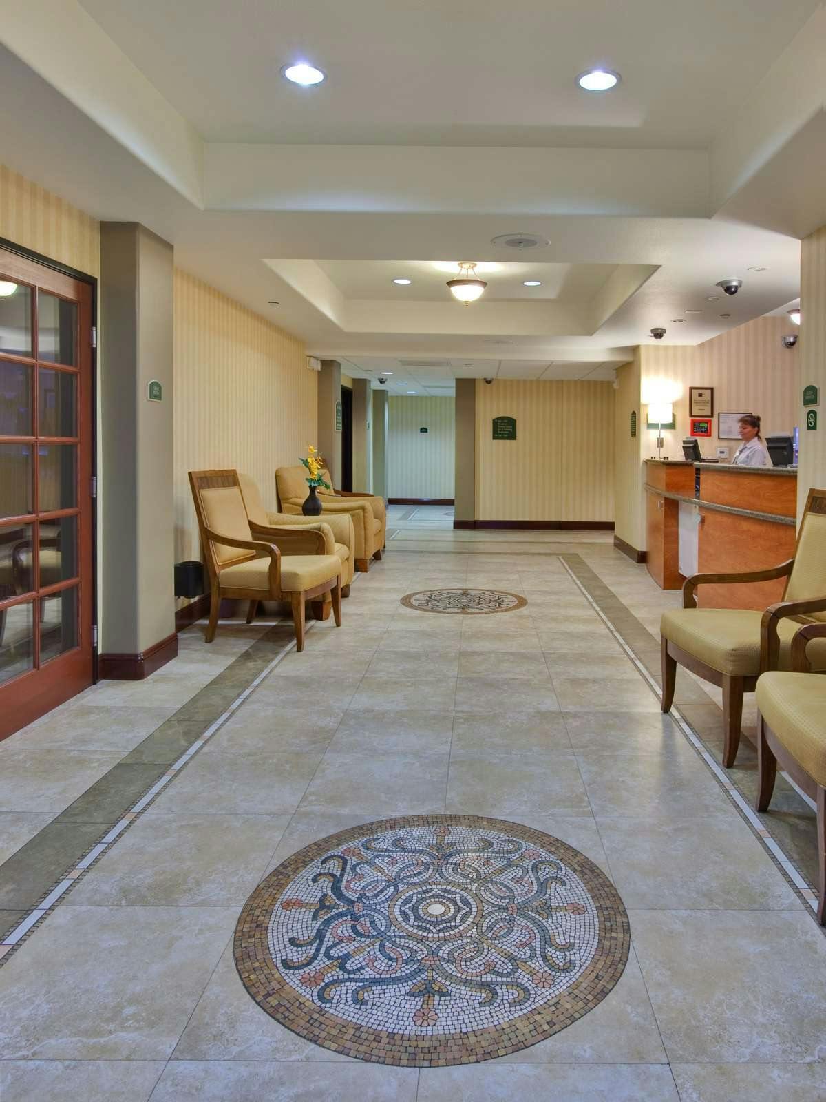 Hotel Holiday Inn Express Hotel & Suites Ontario Airport Mills Mall photo 4