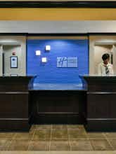 Hotel Holiday Inn Express Hotel & Suites Opelika photo 3