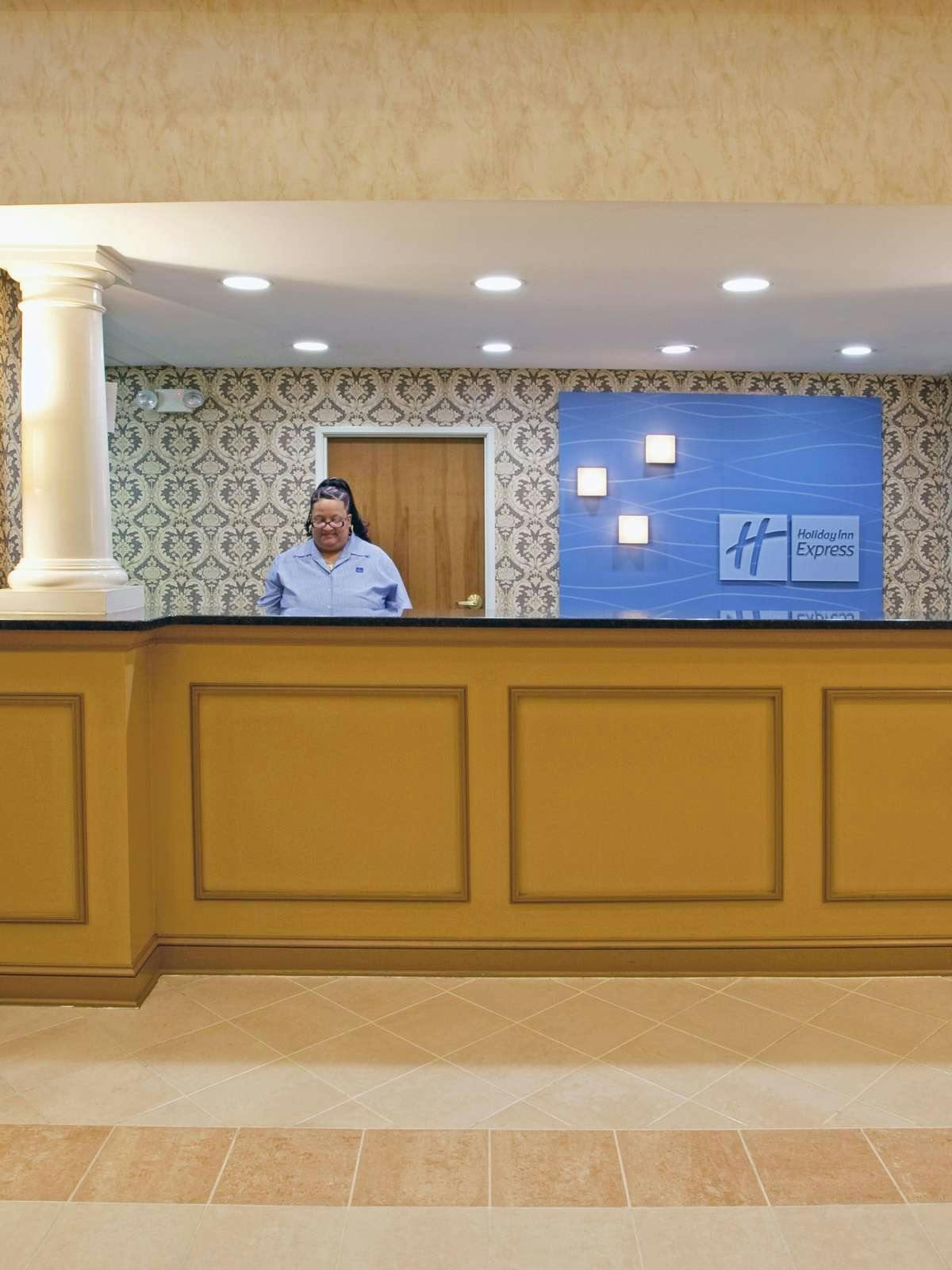 Hotel Holiday Inn Express Hotel & Suites Orangeburg photo 4