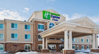 Holiday Inn Express Hotel & Suites Omaha I-80