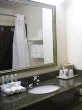 Hotel Holiday Inn Express Hotel & Suites Omaha I-80 photo 3