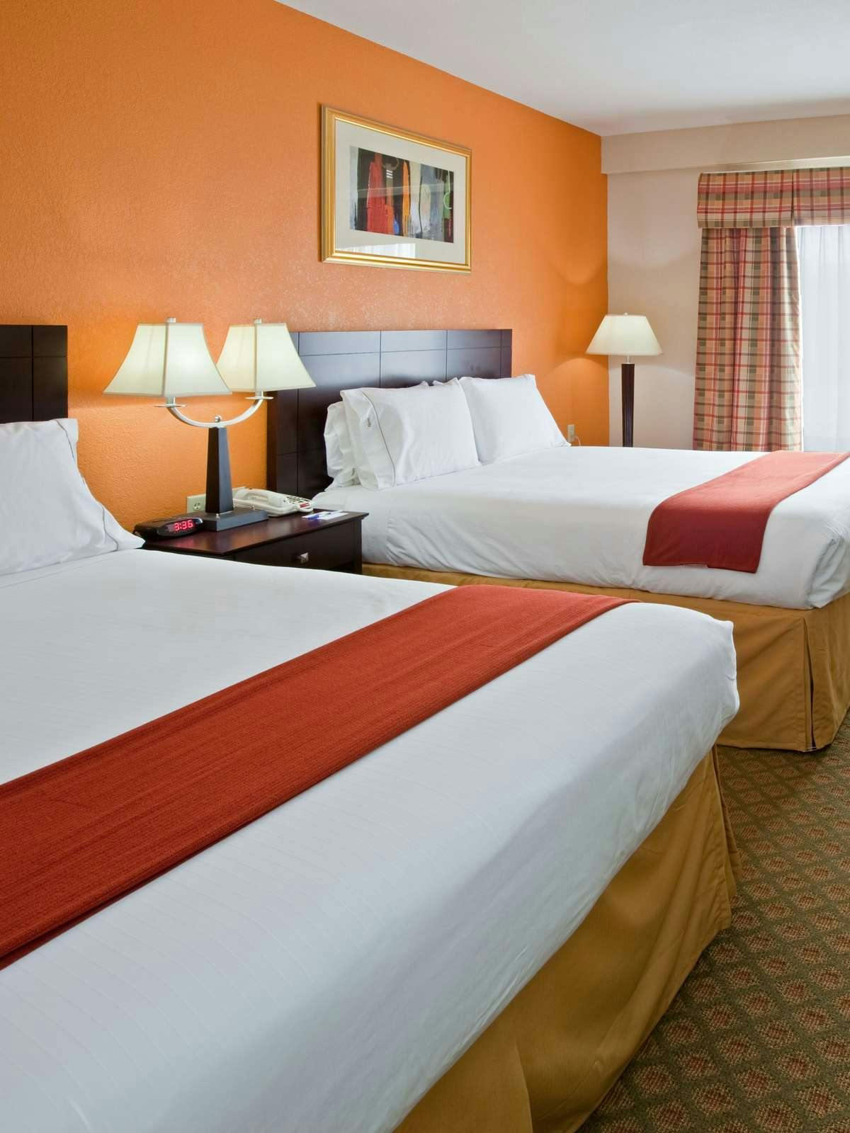 Hotel Holiday Inn Express Hotel & Suites Ashland photo 1