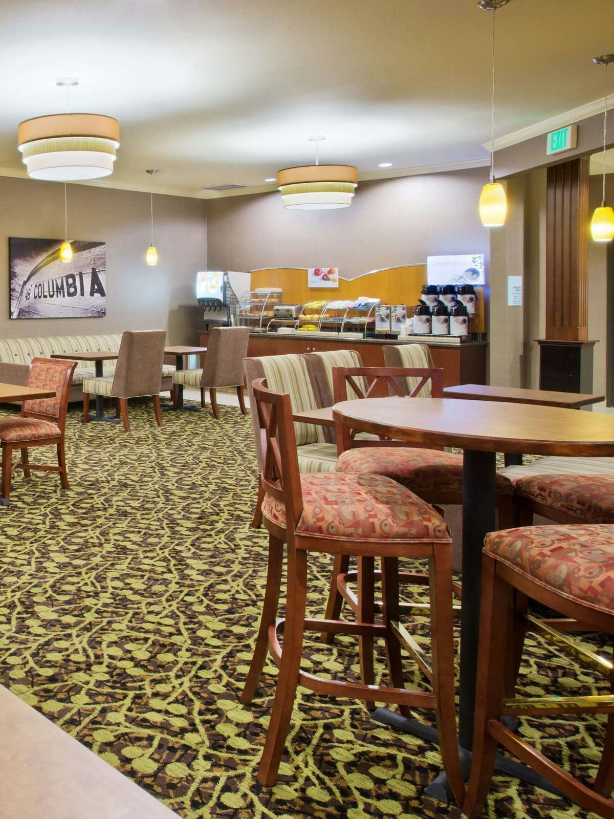 Hotel Holiday Inn Express Hotel & Suites Astoria photo 5